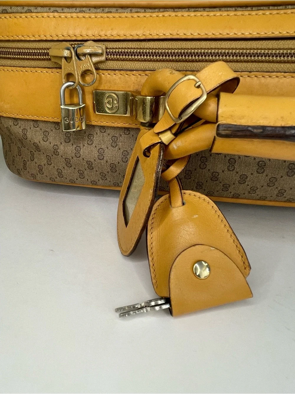 Gucci GG Supreme suitcase